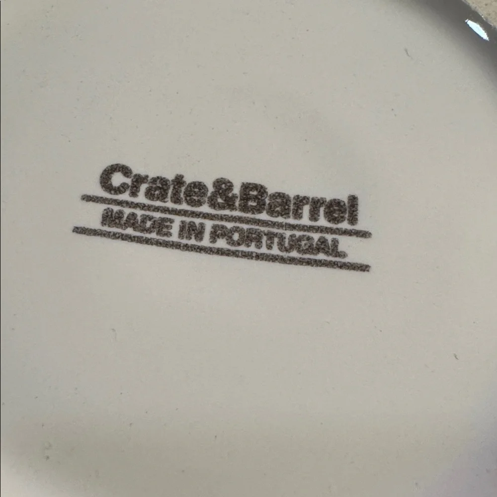 Crate & Barrel Ceramic Popcorn Bowl 5.5